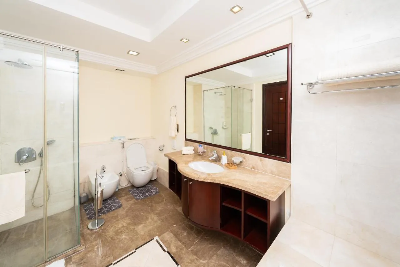 Grandeur Resort Palm Jumeirah Beachfront & Pool Dubai