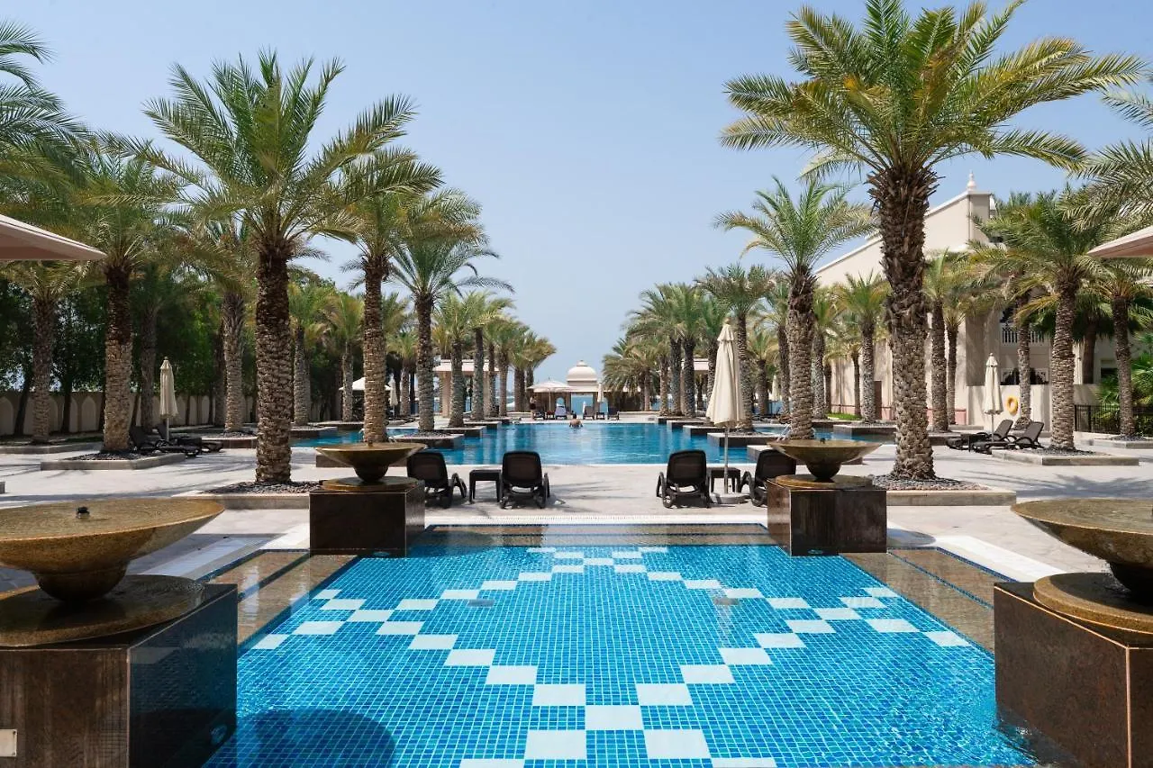 Apartment Grandeur Resort Palm Jumeirah Beachfront & Pool Dubai