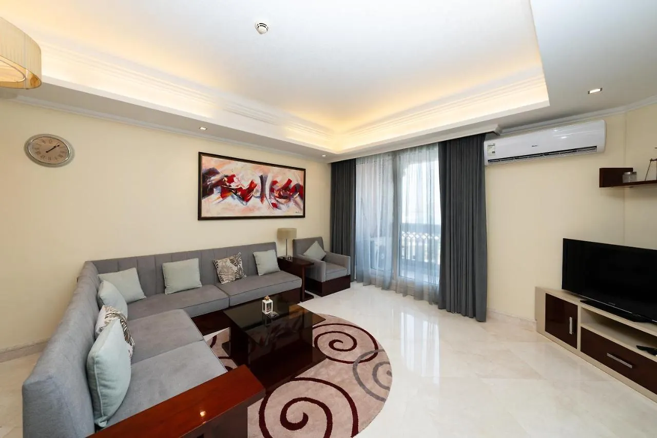 Grandeur Resort Palm Jumeirah Beachfront & Pool Dubai Apartment