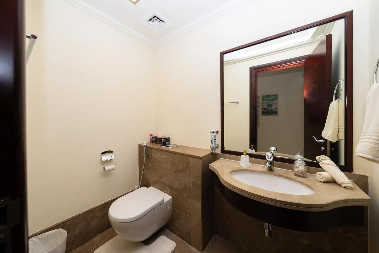 Apartment Grandeur Resort Palm Jumeirah Beachfront & Pool Dubai